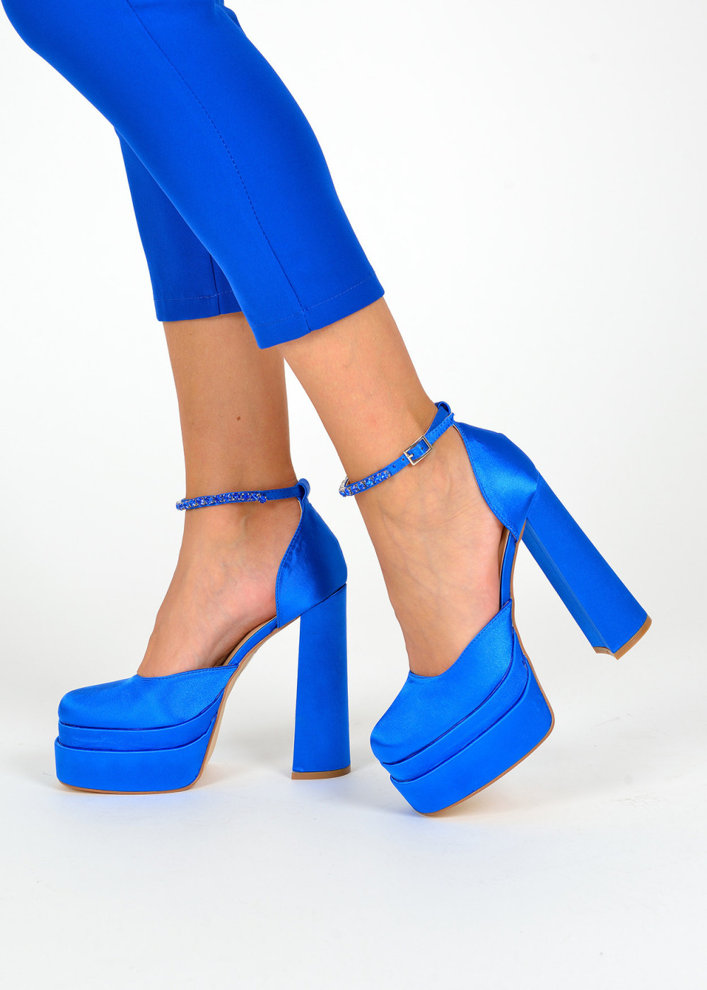 Blue platform heeled shoes 3