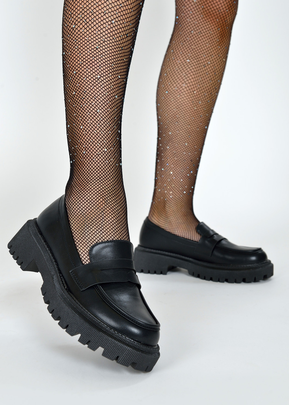 Chunky Black Loafers for Women – Stylish Comfort with Fringe Detail main image 1