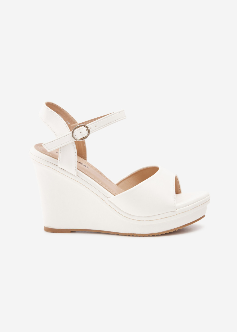 White wedged sandals 3