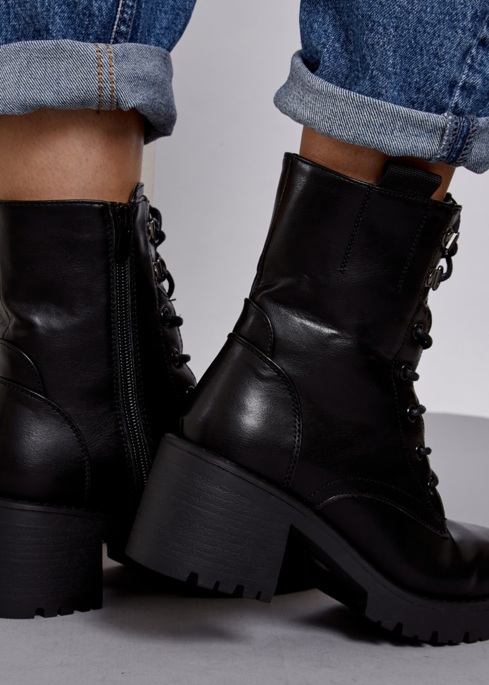 Black lace up heeled ankle boots 2