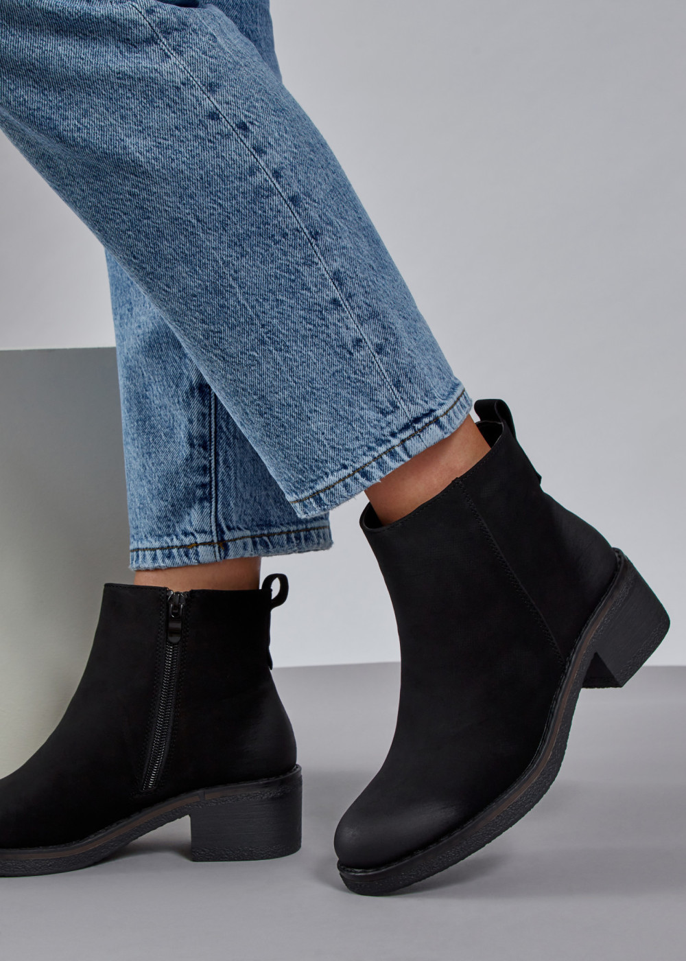 Black heeled ankle boots 4