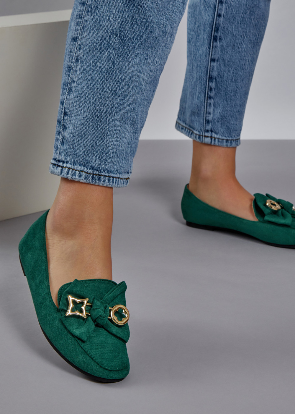 Green safety pin bow detailed loafers 1