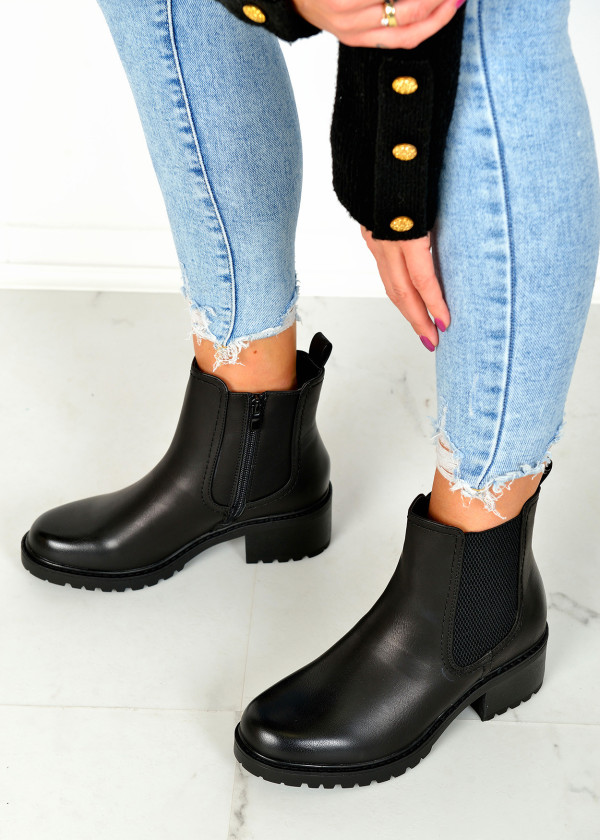 Black heeled ankle boot 3