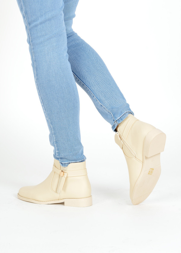Beige strap detailed ankle boots 2