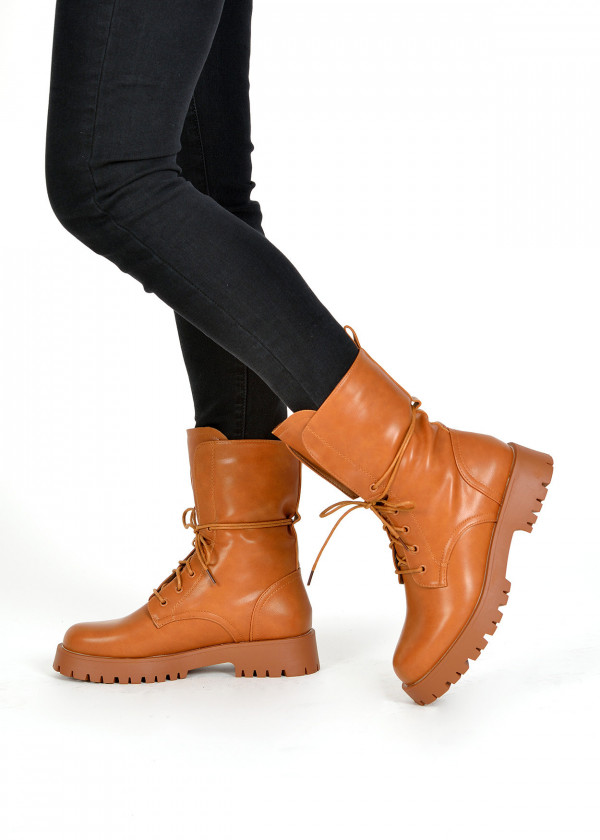Brown tan lace up army boots