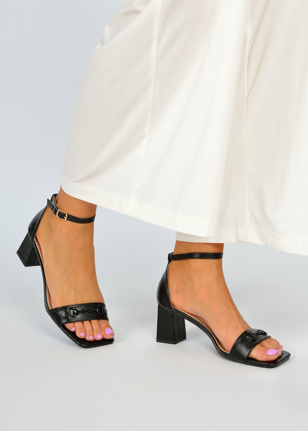 Black heeled sandals 1