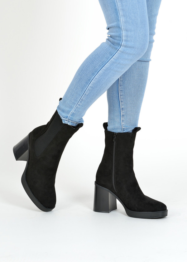 Black heeled midi boots 1