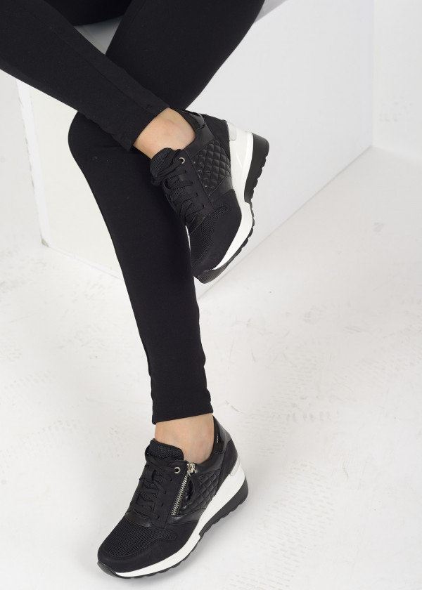 Black quilted designed runner trainers 2