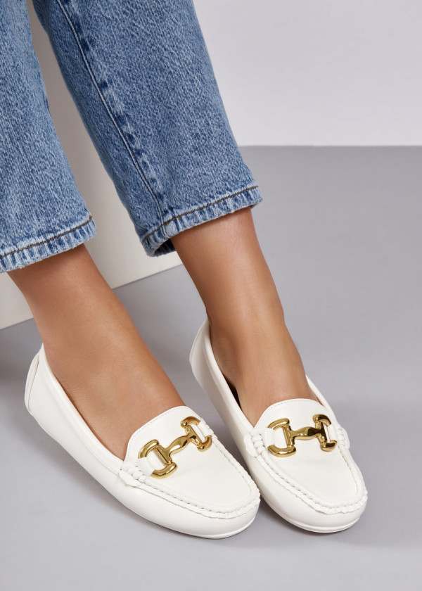White snaffle detailed loafers 1
