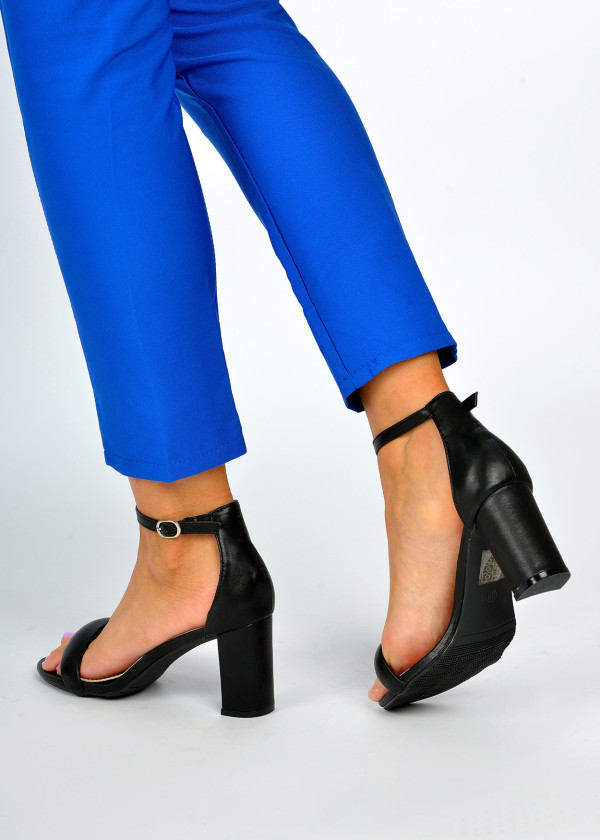Black padded heeled sandals 2