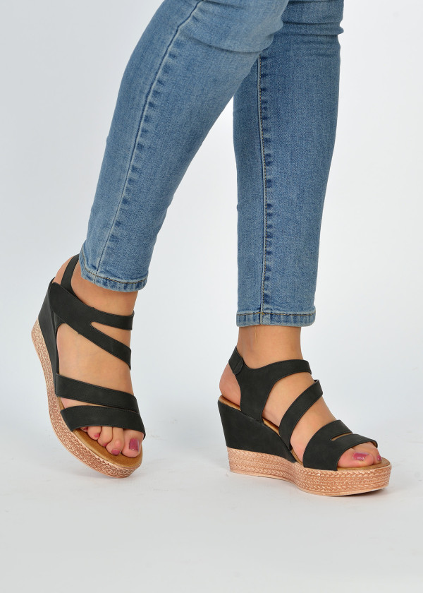 Black strappy wedges 1