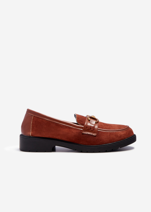 Brown tan gold chain detailed loafers 3
