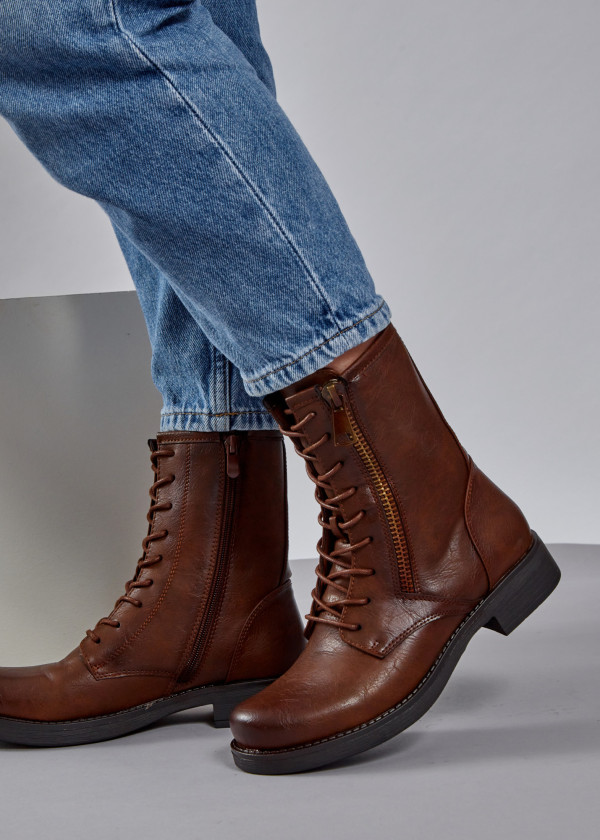 Brown zip detail rustic ankle boots