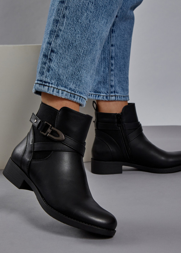 Black clip design flat ankle boots 1