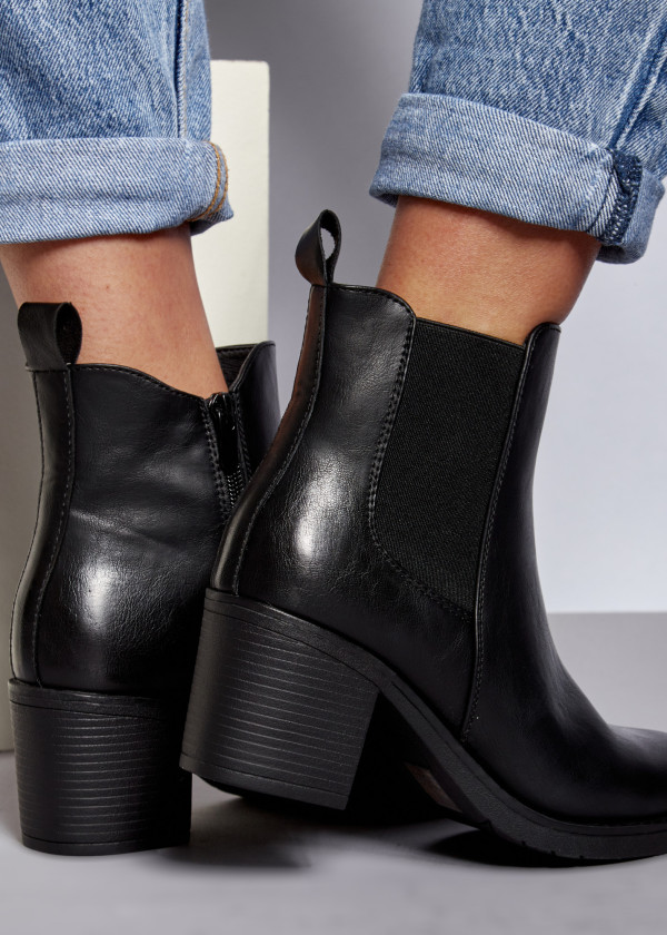 Black heeled chelsea ankle boots 2