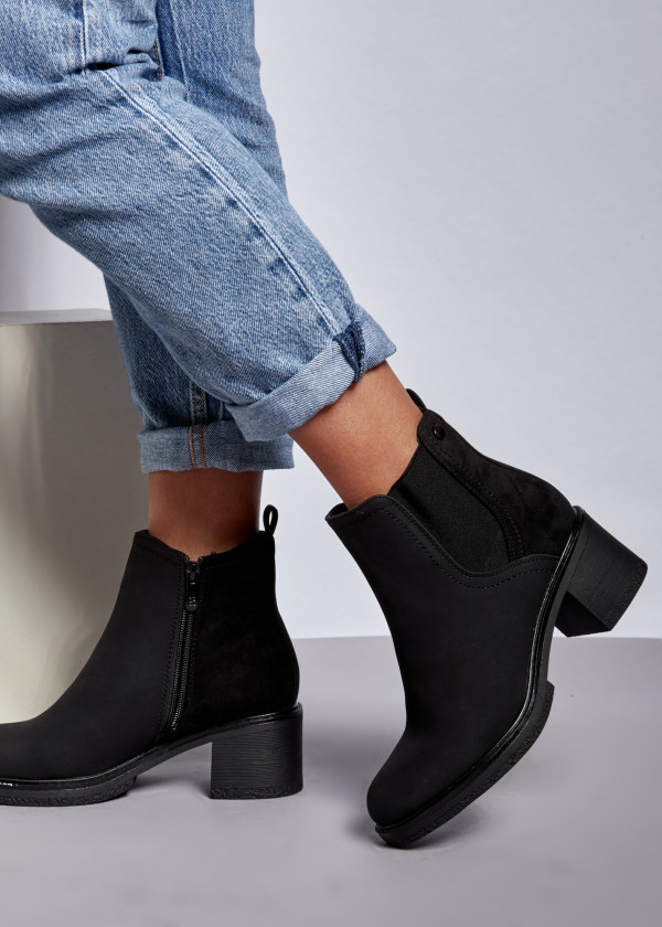 Black block heeled chelsea boots