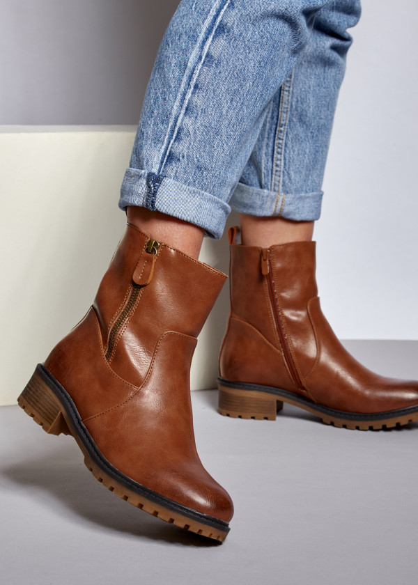 Brown tan zip detail ankle boots 2