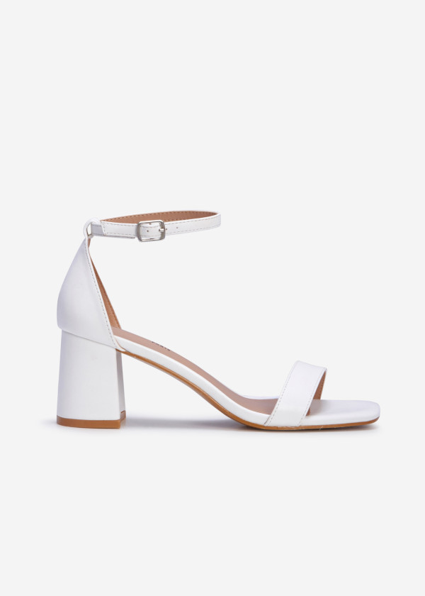 White simple mid block heeled sandals 3