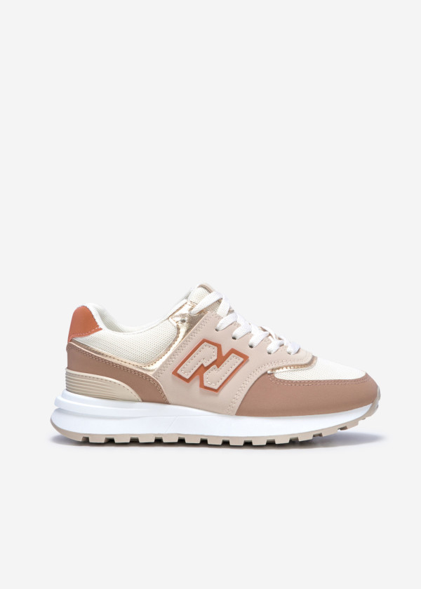 Beige panelled retro sneakers 3