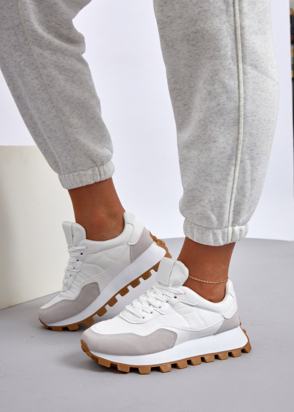 White chunky retro lace up sneaker