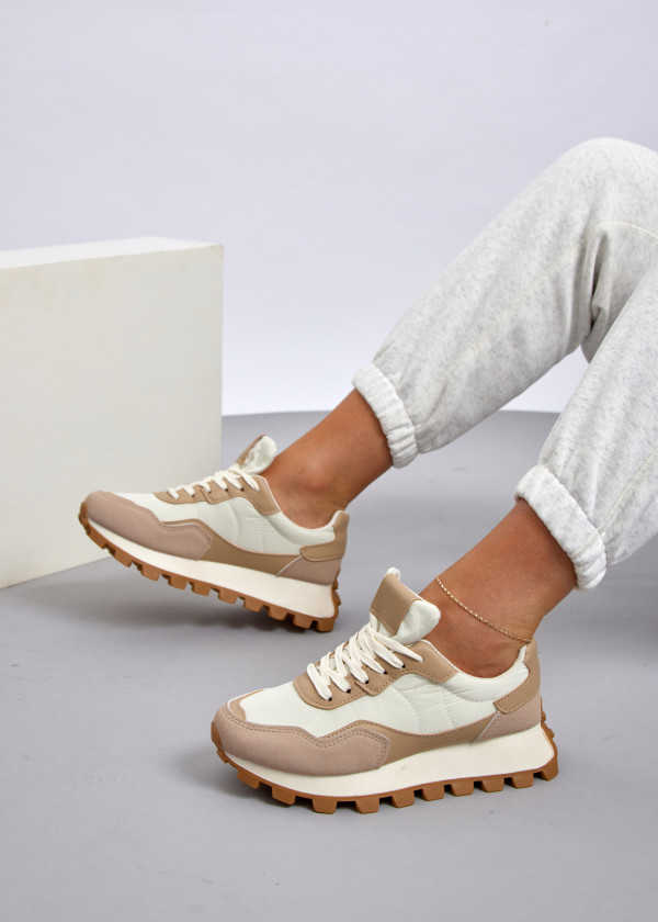 Beige chunky retro lace up sneaker 2