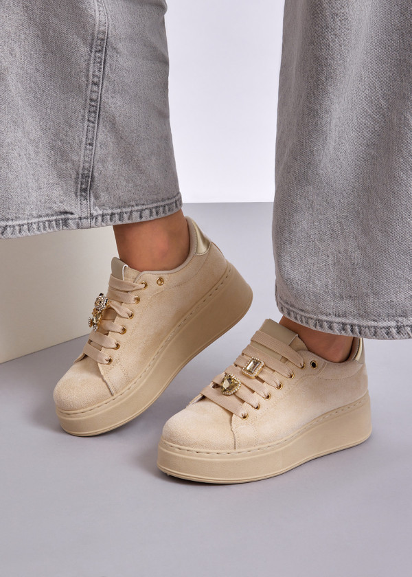 Beige teddy-charm suede flatform sneaker 2