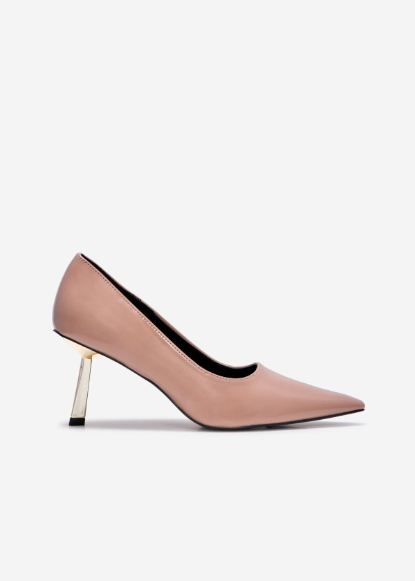 Apricot patent chrome heel court shoe 3