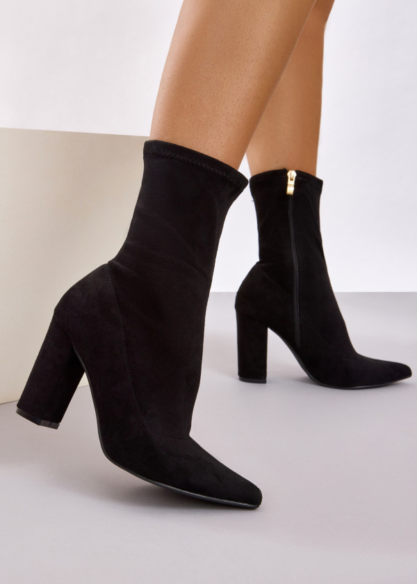 Black midi pointed toe high heeled boots