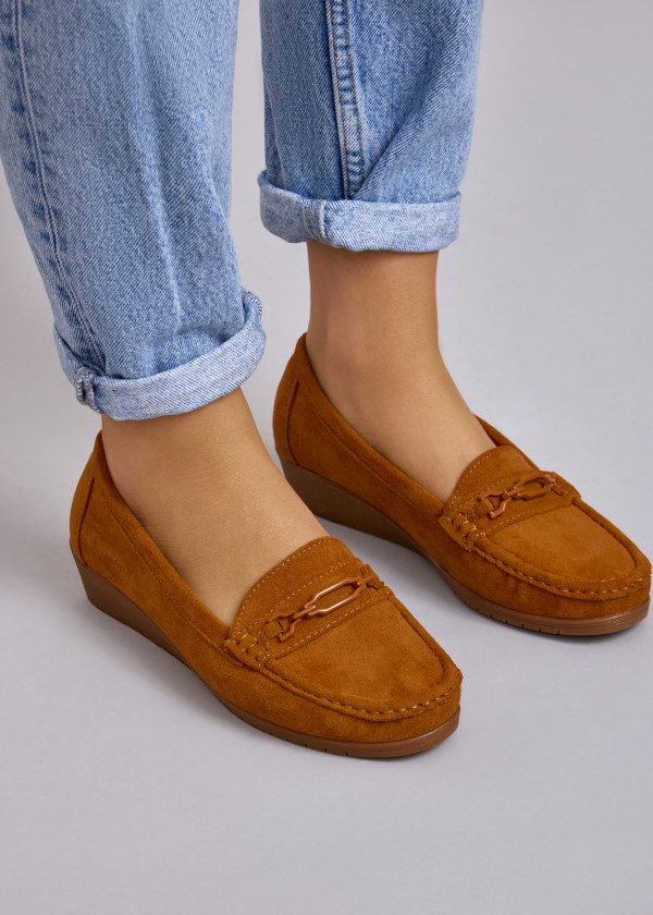 Tan chain-bar low wedge loafer