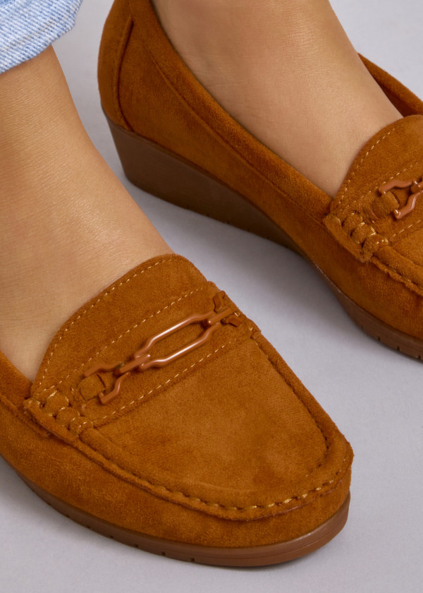 Tan chain-bar low wedge loafer 1