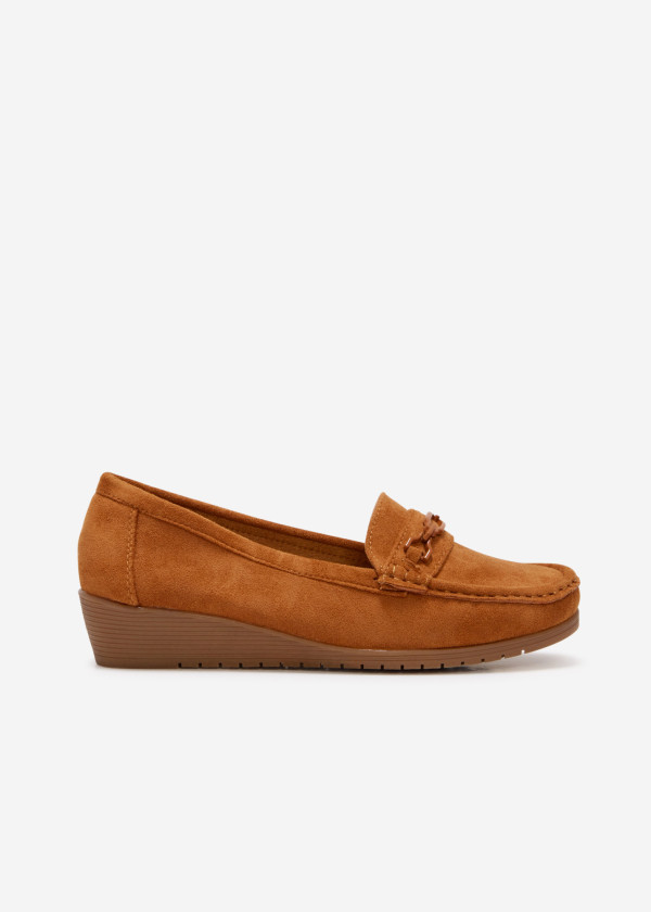 Tan chain-bar low wedge loafer 3