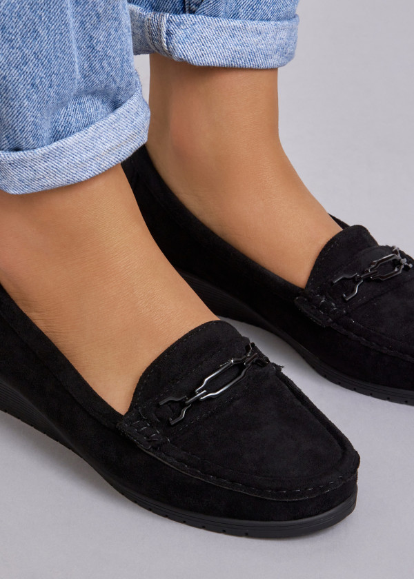 Black chain-bar low wedge loafer 2