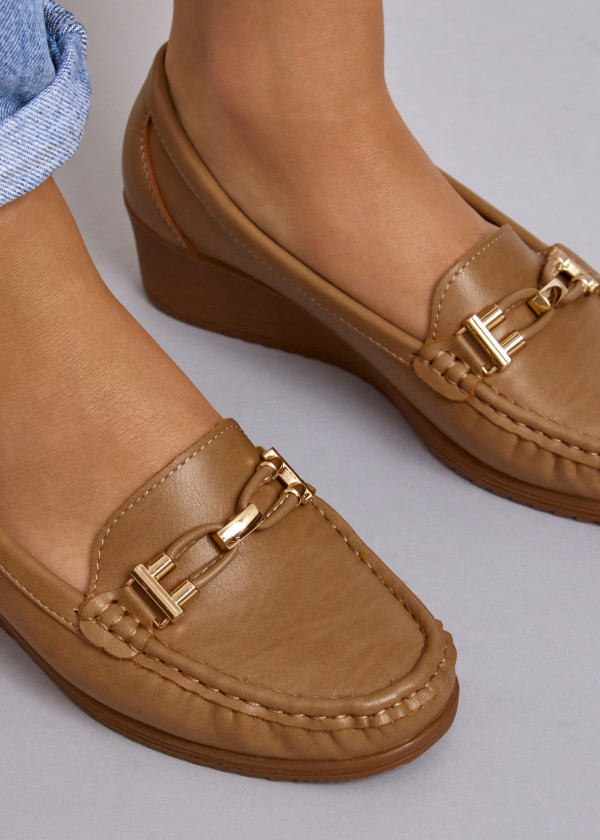 Khaki gold hardware belt wedged loafer 2