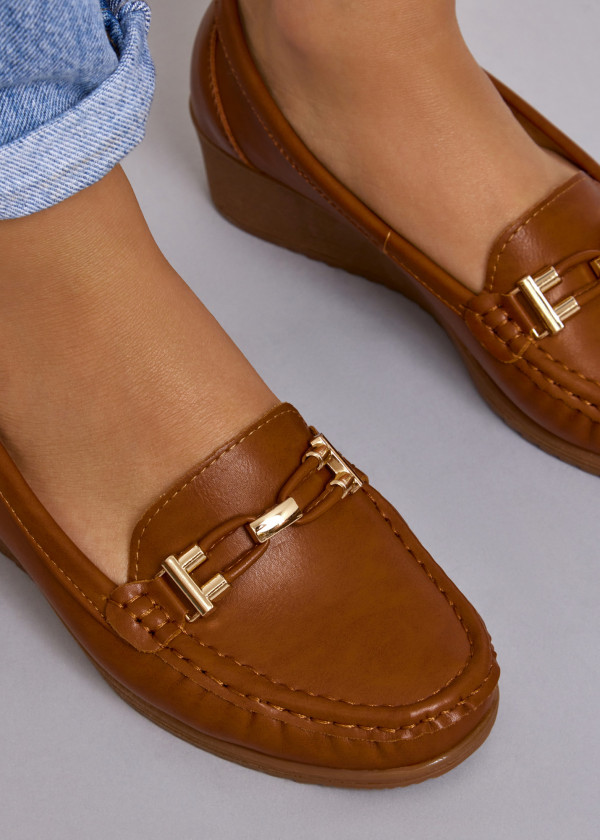 Tan gold hardware belt wedged loafer 2