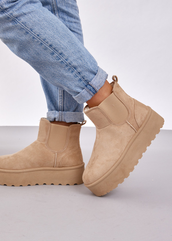 Beige cosy low rise flatform snow boot 1