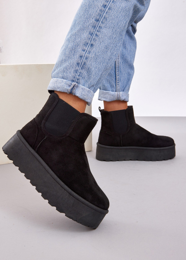 Black cosy low rise flatform snow boot