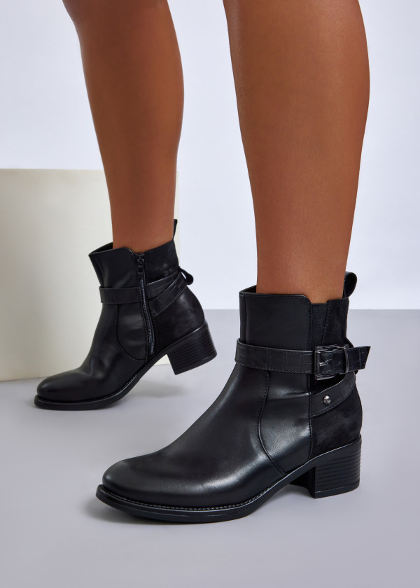 Black buckled ankle boots with block heel 4