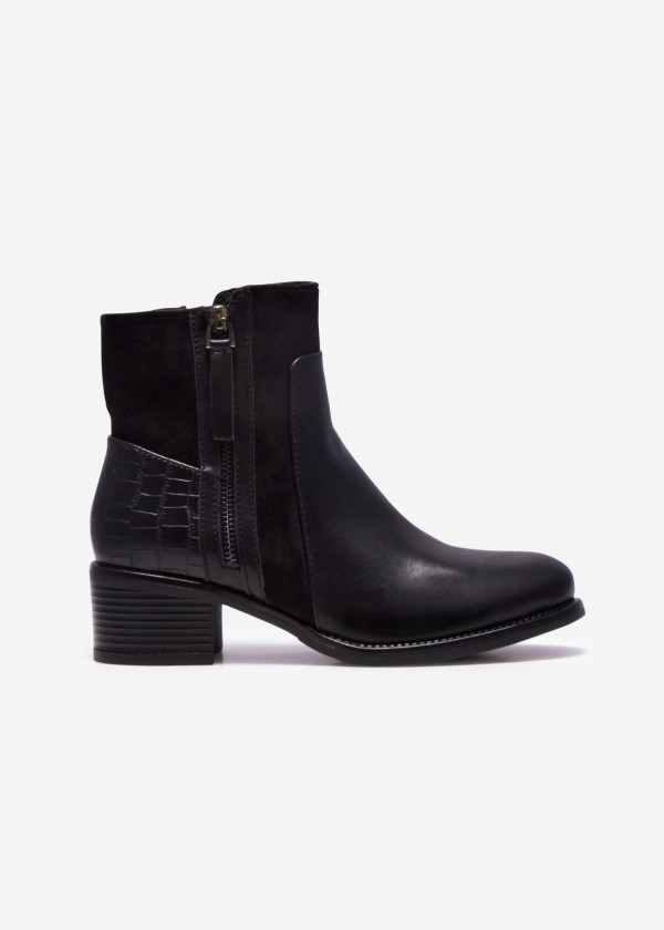 Black Chic Ankle Boots with Croc-Embossed Detail 3