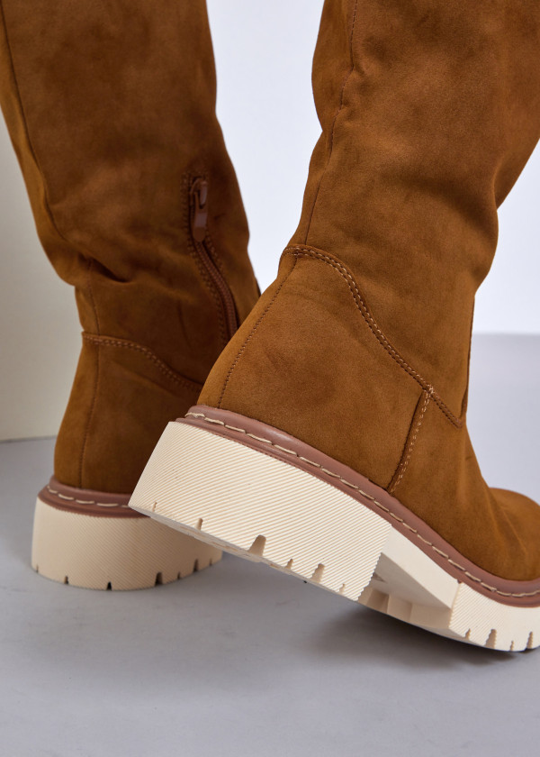 Brown Tan Boots with Contrast Sole and Shearling Trim 2