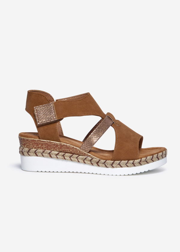 Tan Open -Toe Platform Sandals 3