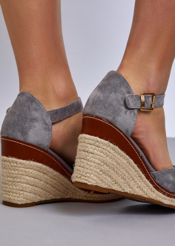 Grey closed-toe espadrille wedge 2