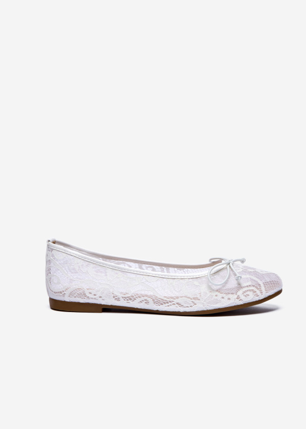 White Lace Ballet Flats with Bow Detail 3