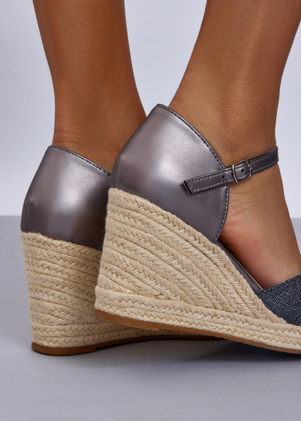 Chic Metallic Espadrille Wedge Heels with Ankle Strap 2