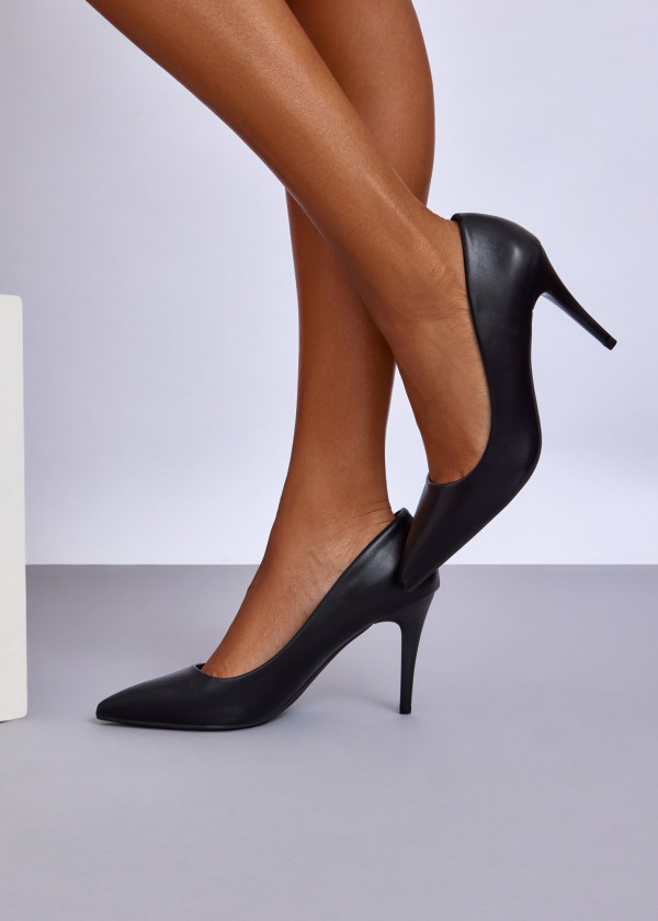 Black Classic Pointed Toe Court Heels 1