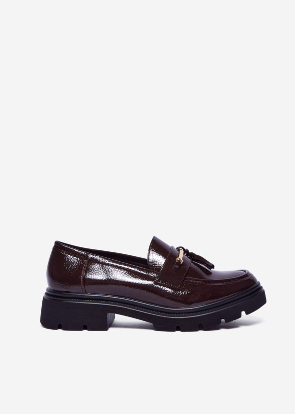 Wine Patent Loafers with Tassels and Gold Bar 3
